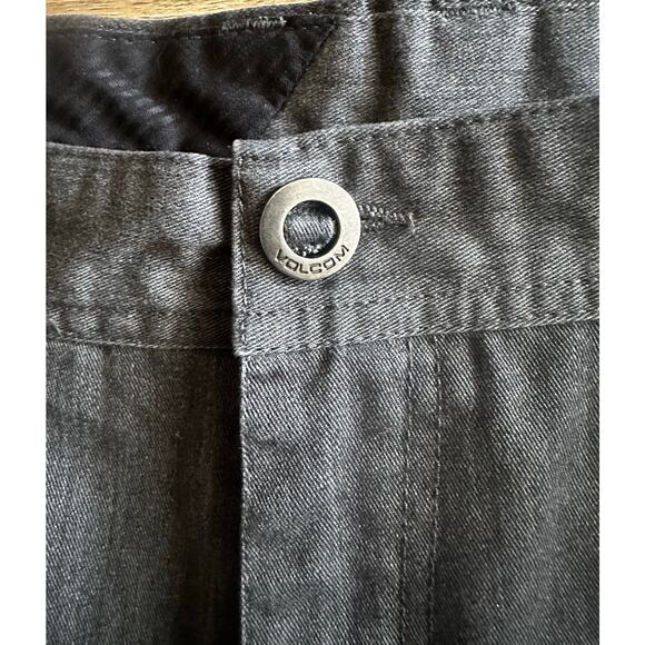 Men's Volcom Shorts Size 40 Gray Frickin Chino - Picture 3 of 7